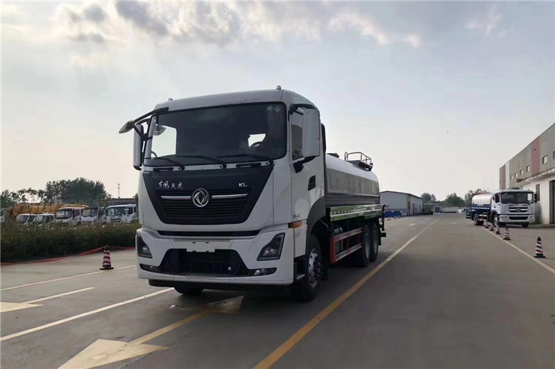 東風天龍后八輪20噸噴霧車，國六綠化噴灑車