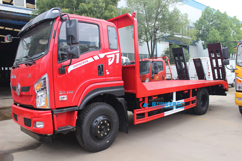 拖120挖機的東風D1平板運輸車多少錢